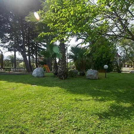 In With Garden Διαμέρισμα Loano