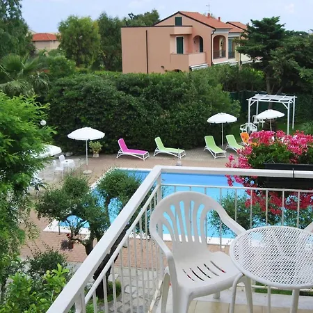Διαμέρισμα In With Garden